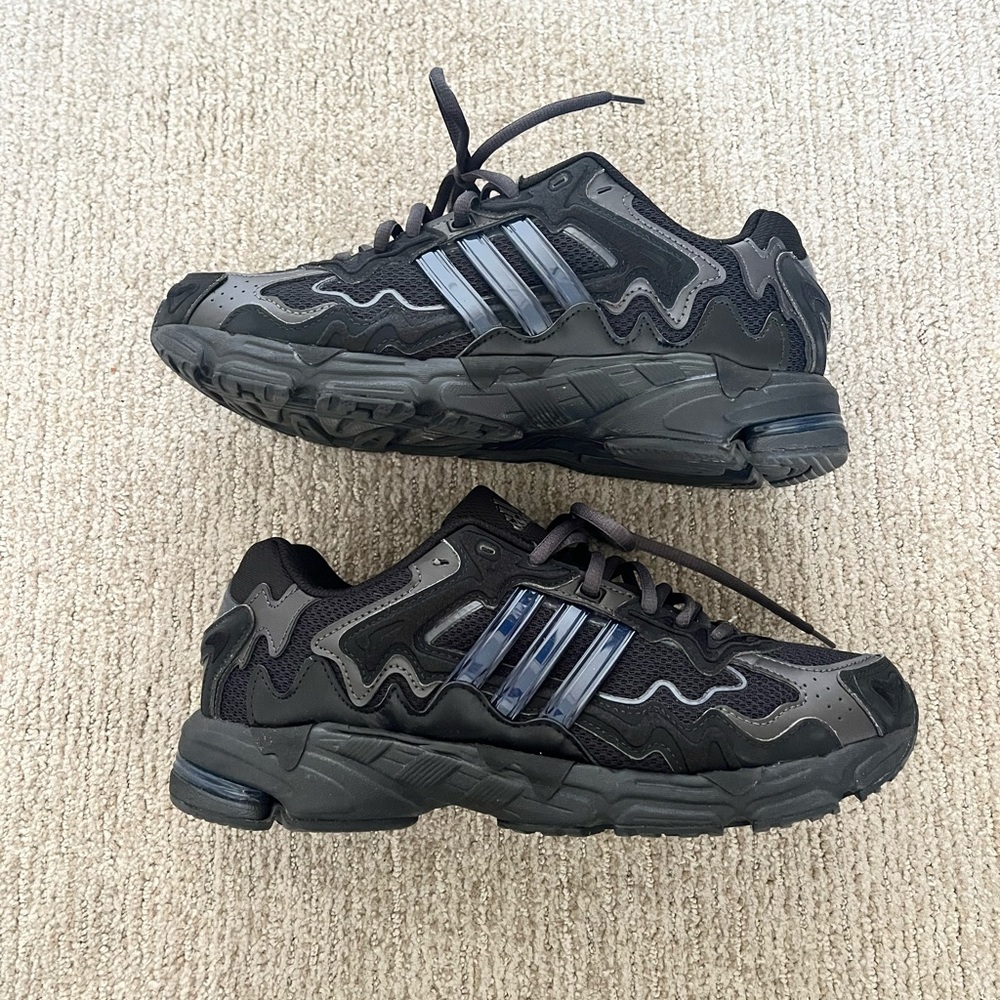Bad Bunny x Adidas Responce CL “Triple Black”